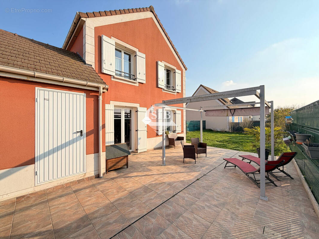 Maison à VILLIERS-SUR-ORGE