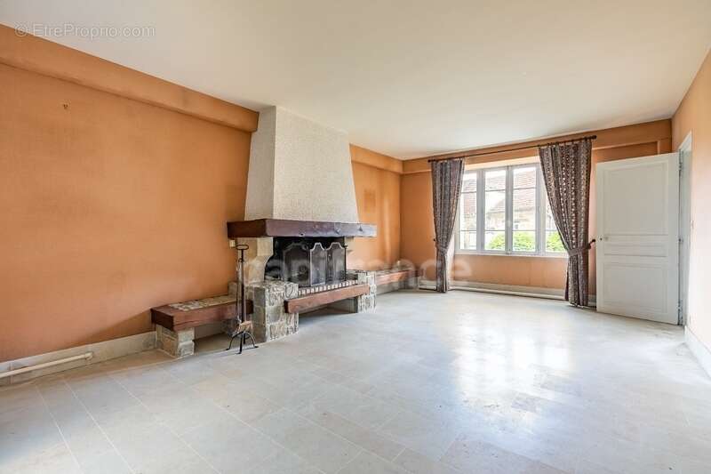 Maison à BILLY-SUR-OURCQ