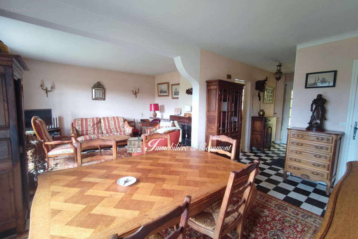 Maison à BEAUMONT-LE-ROGER