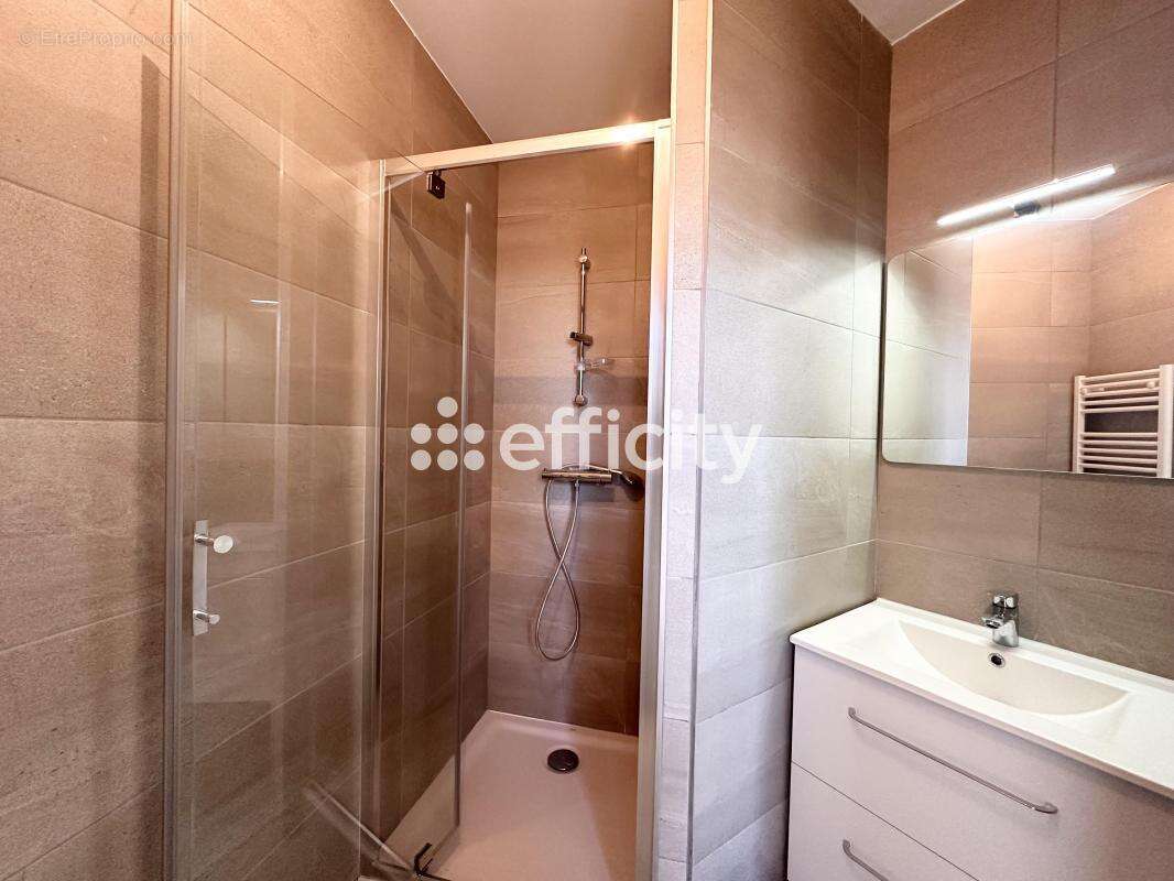 Appartement à LYON-8E