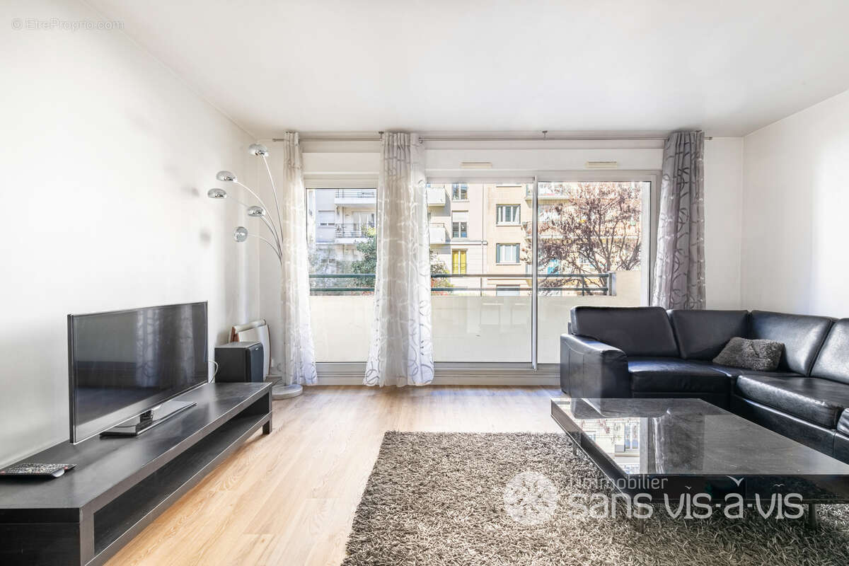 Appartement à SURESNES