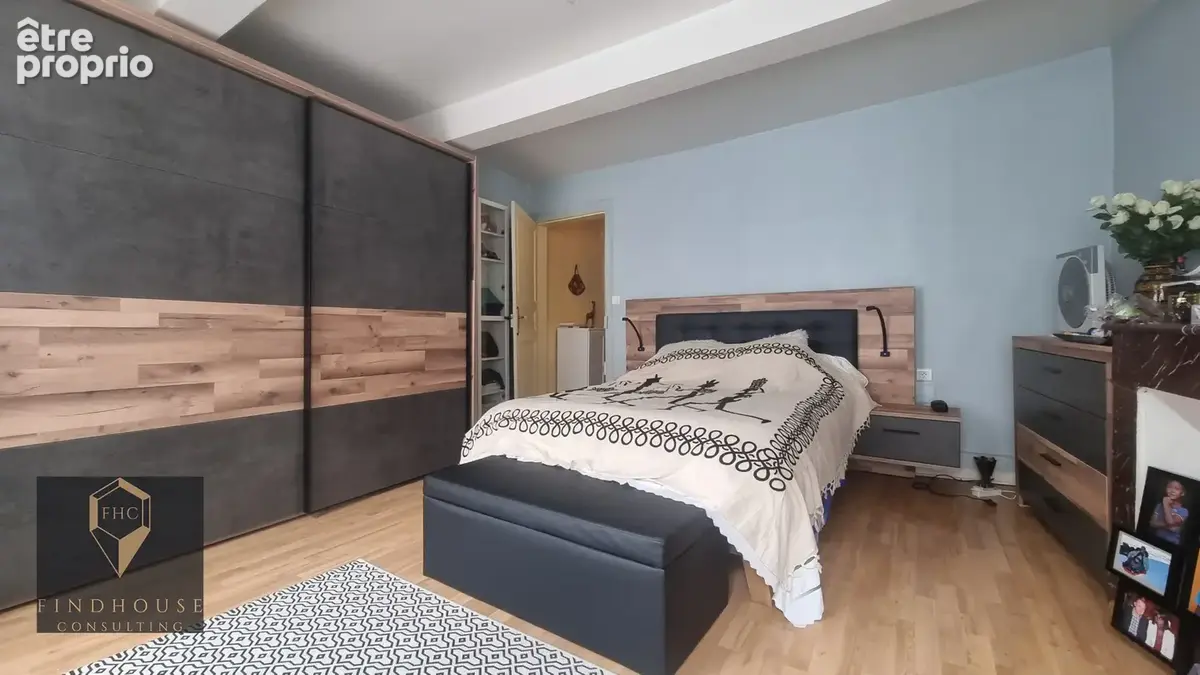 Maison T4 - Hyper centre - photo 6