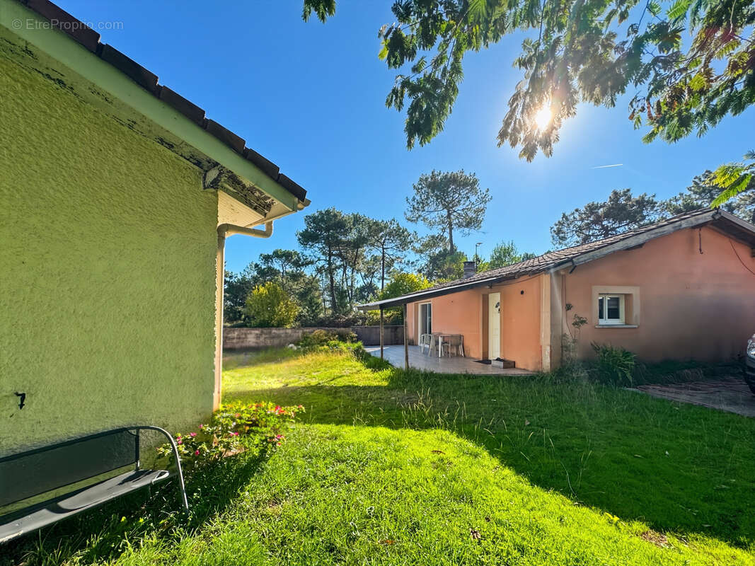 Maison à BLANQUEFORT