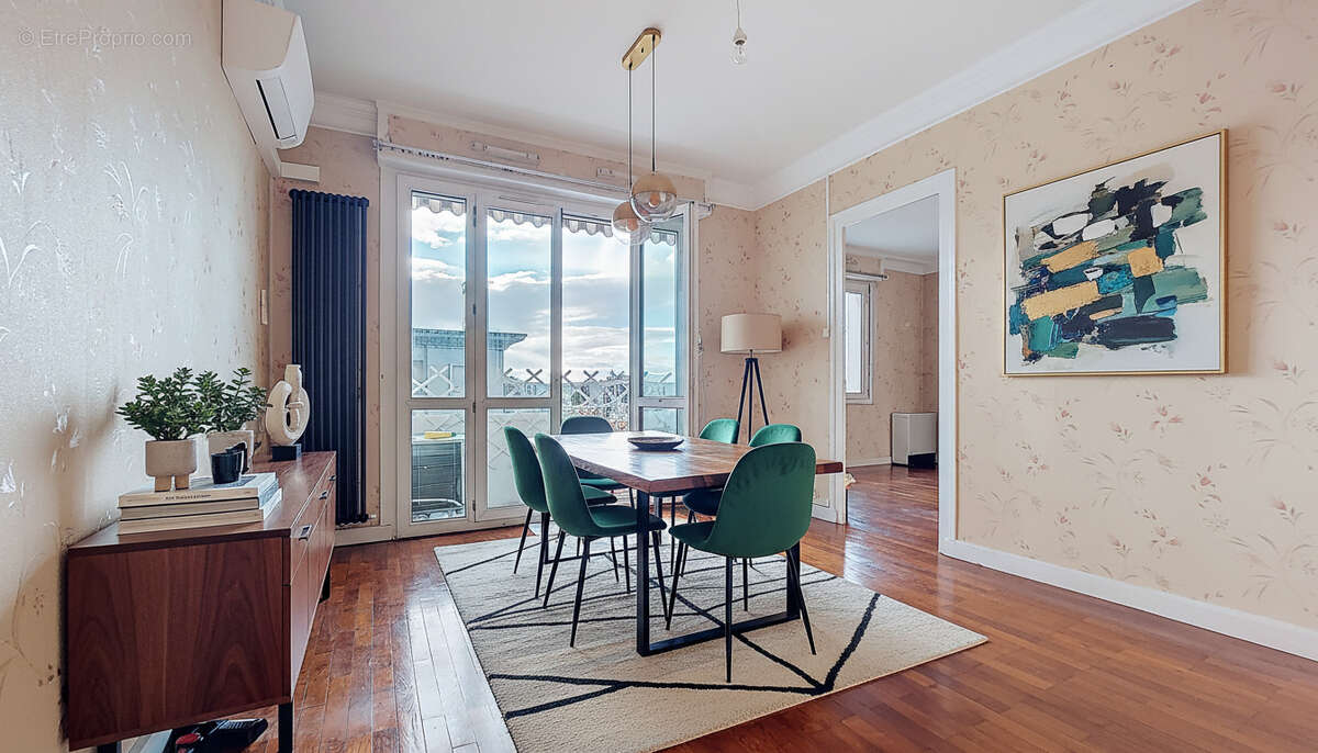 Appartement à LYON-8E