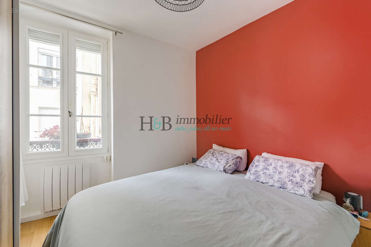 Appartement à PARIS-11E