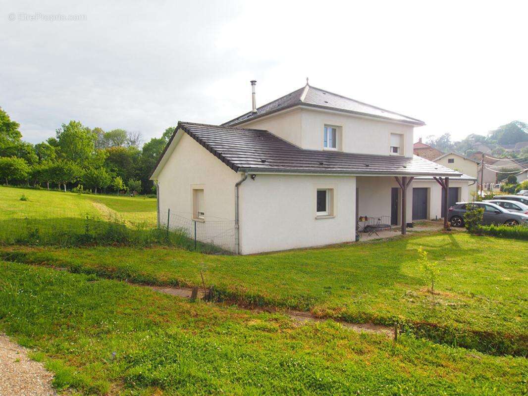 Maison à VAL-DE-MEUSE