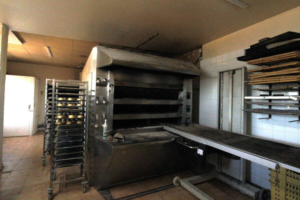 Commerce à TANNERON