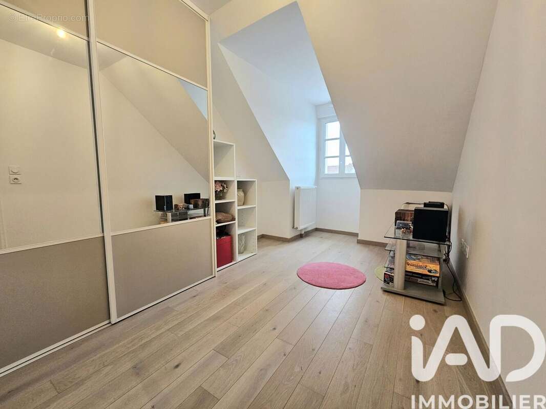 Photo 9 - Appartement à L'ISLE-ADAM
