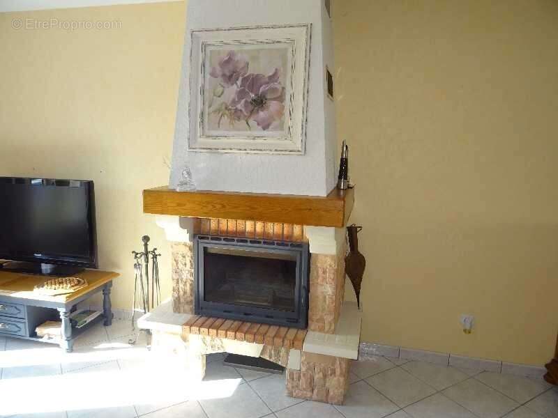 Maison à SAINT-JUNIEN