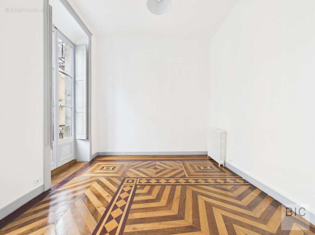 A vendre beau T3 avec balcons et cave - photo 6