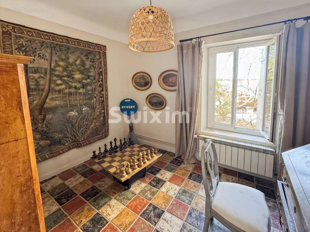 Maison à SAINTE-CECILE-LES-VIGNES