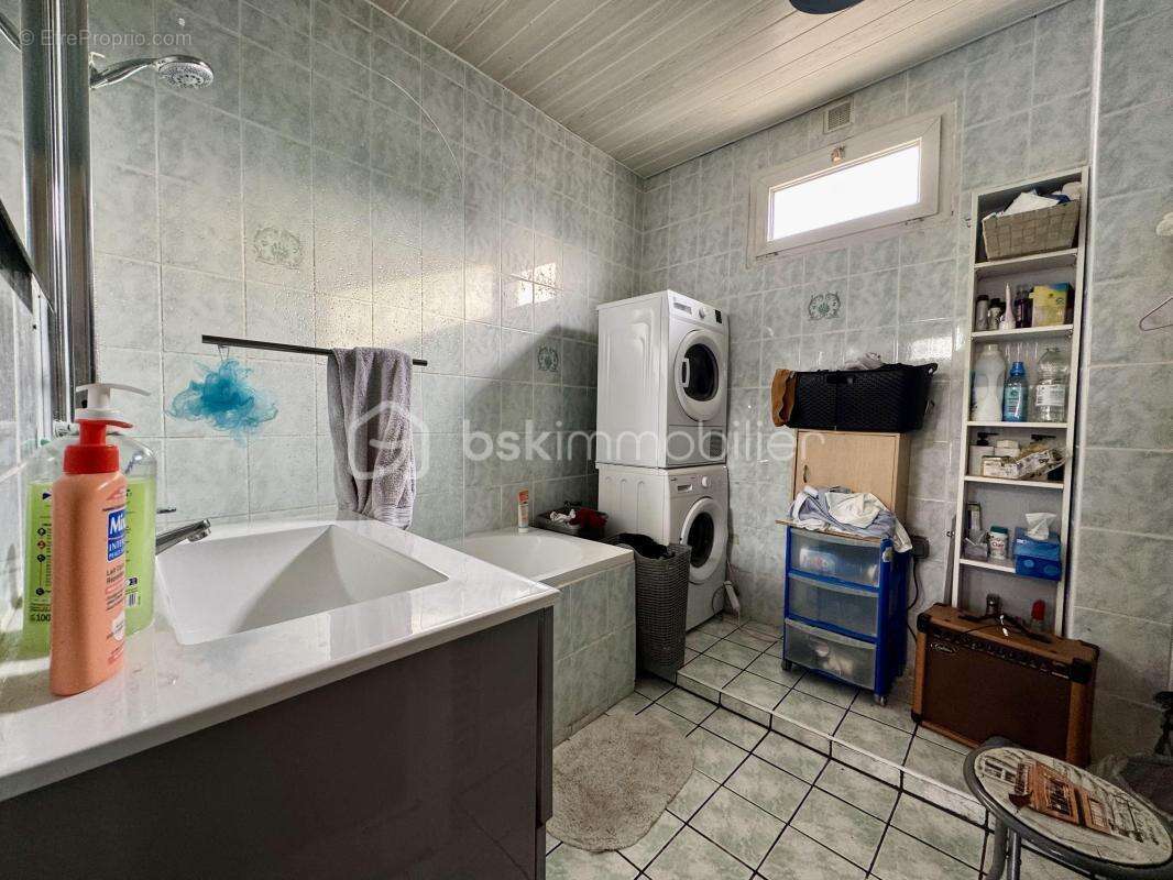 Maison à fort potentiel à rénover - 70m2 - LE BLANC-MESNIL - photo 13