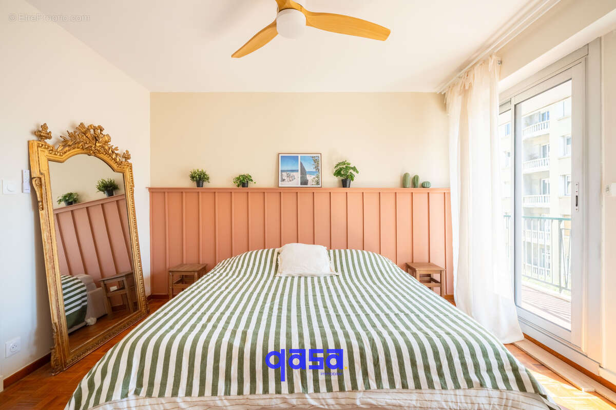 Appartement à MARSEILLE-6E
