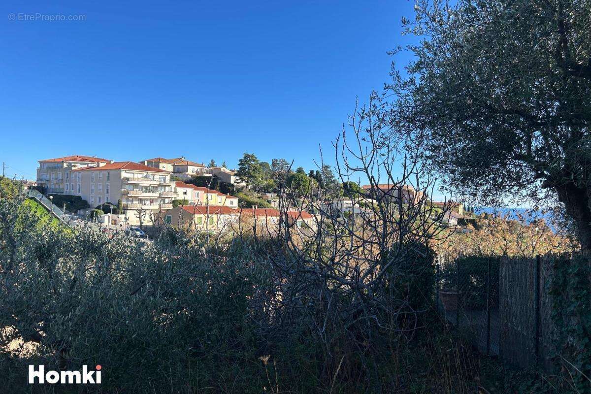 Terrain à NICE