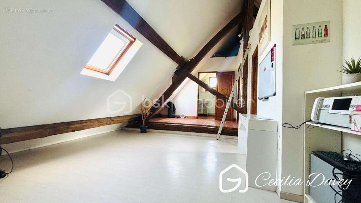 Maison à SAINT-MARTIN-D'ORDON
