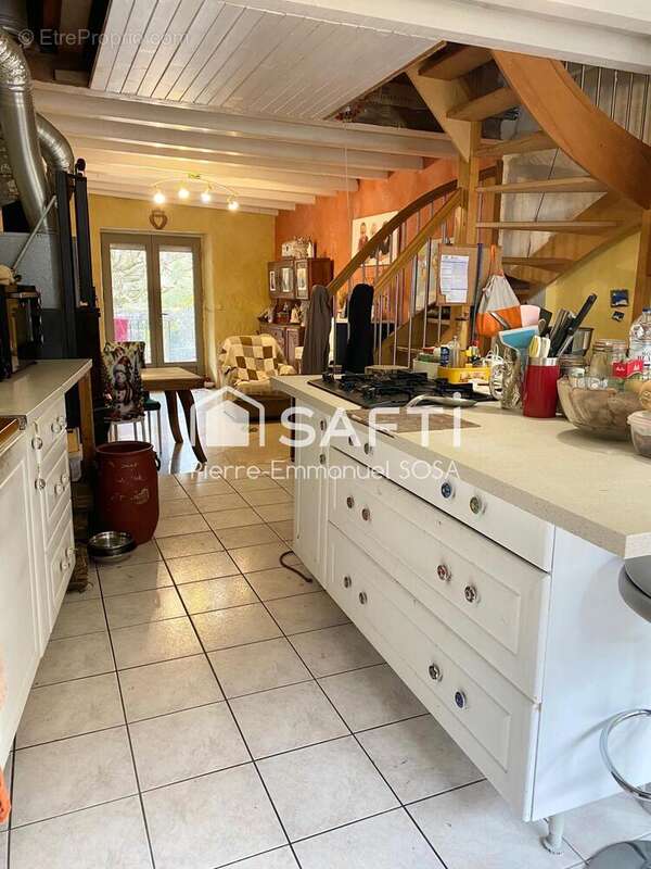 Photo 2 - Maison à VIRIEU-LE-GRAND
