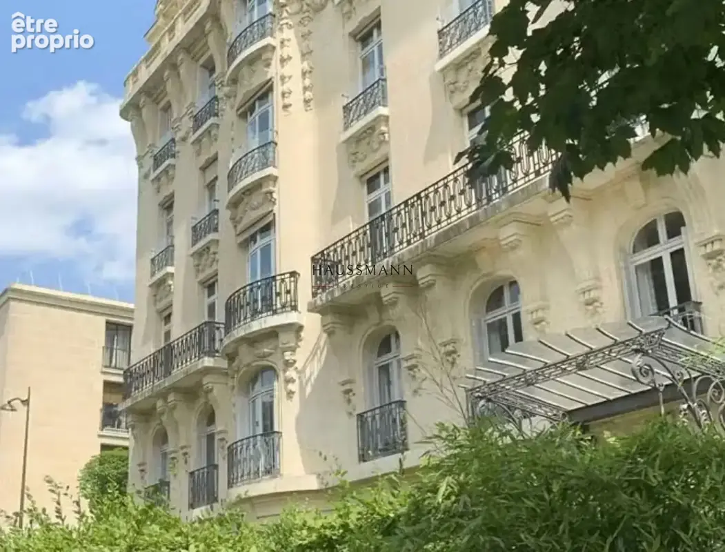 Appartement à NEUILLY-SUR-SEINE