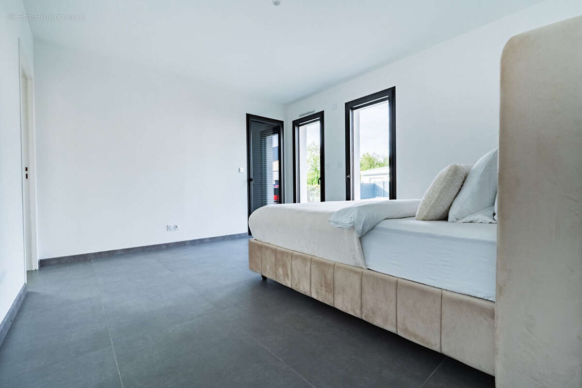 Maison à SAINT-SYLVAIN-D&#039;ANJOU