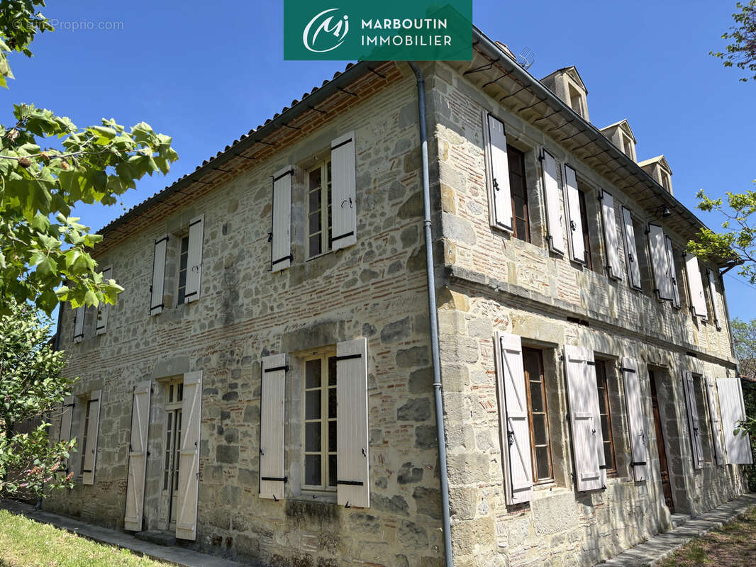 Maison à BRUGNAC