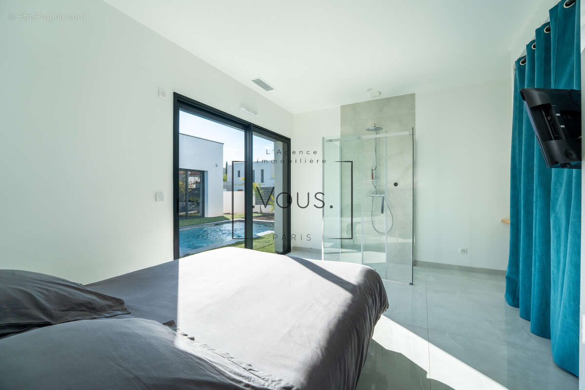 Maison à ROQUEBRUNE-SUR-ARGENS
