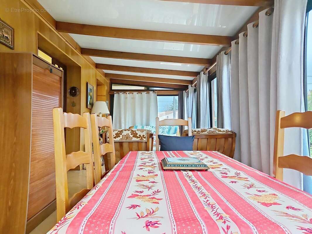 Photo 9 - Maison à VILLENEUVE-LA-COMPTAL