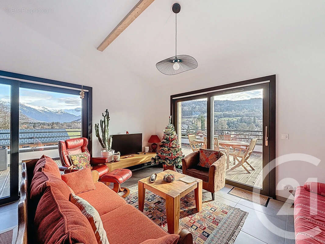 Appartement à TANINGES