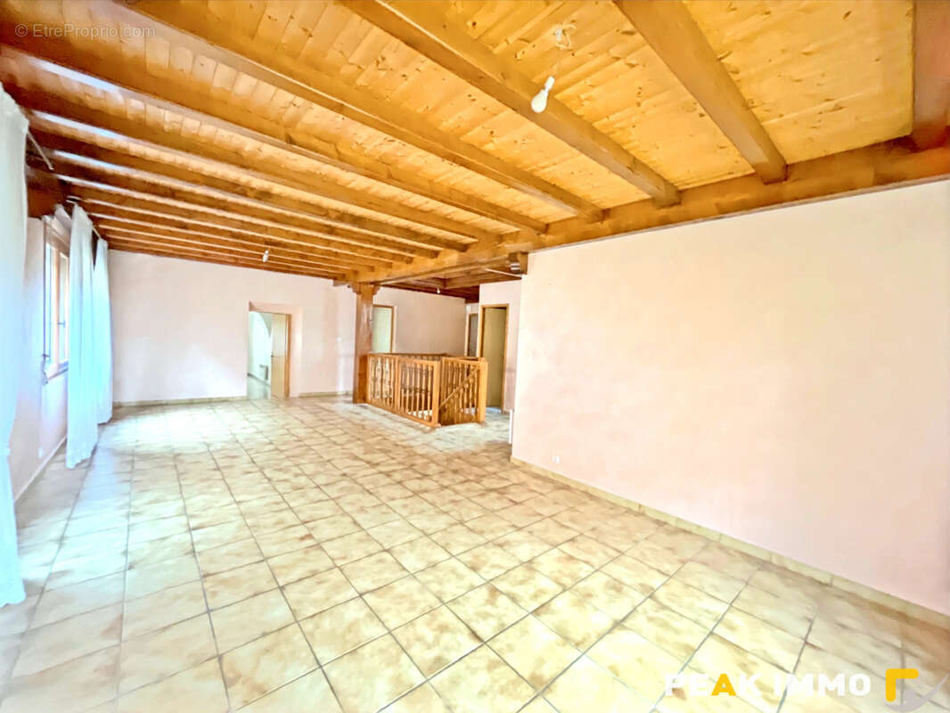Maison de village - 185 m2 - Magland - photo 12