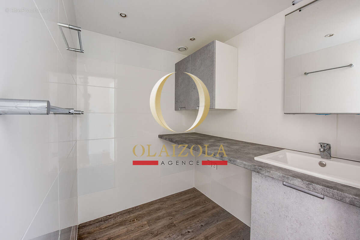 BIARRITZ / GRANDE PLAGE - Appartement Hotelier vue mer en étage élevé - photo 12
