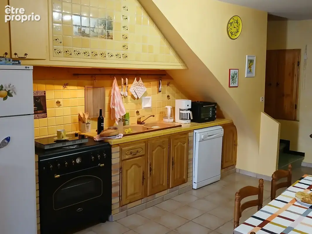 maison de village  sur 3 niveaux - photo 6