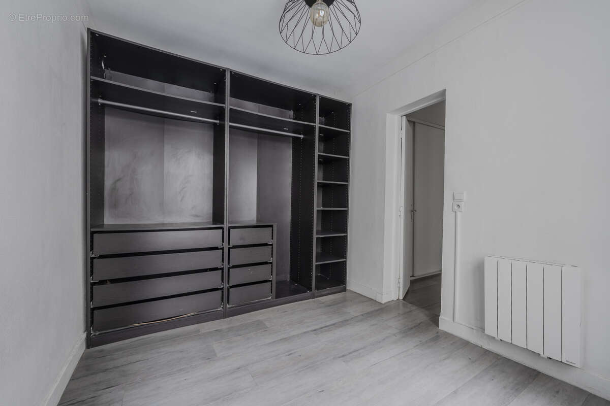 Appartement à PARIS-19E