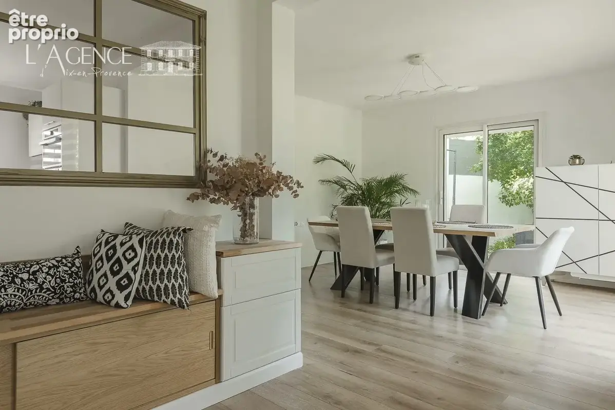 Maison 154 m² à Arles  - photo 7