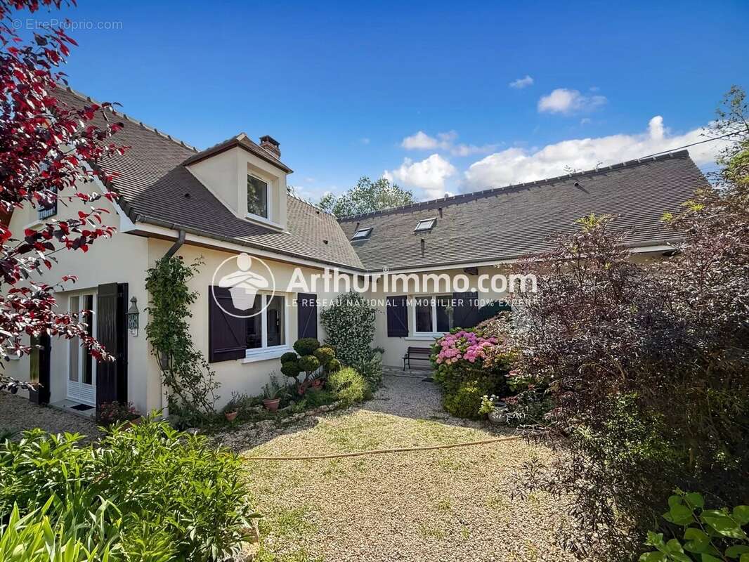 Maison à SOISY-SUR-SEINE