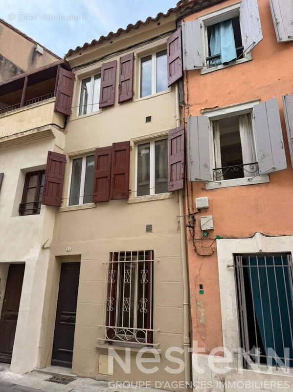 Maison de ville entièrement rénovée dans la Bastide de Carcassonne avec deux chambres en suite à proximité de l'université - photo 2