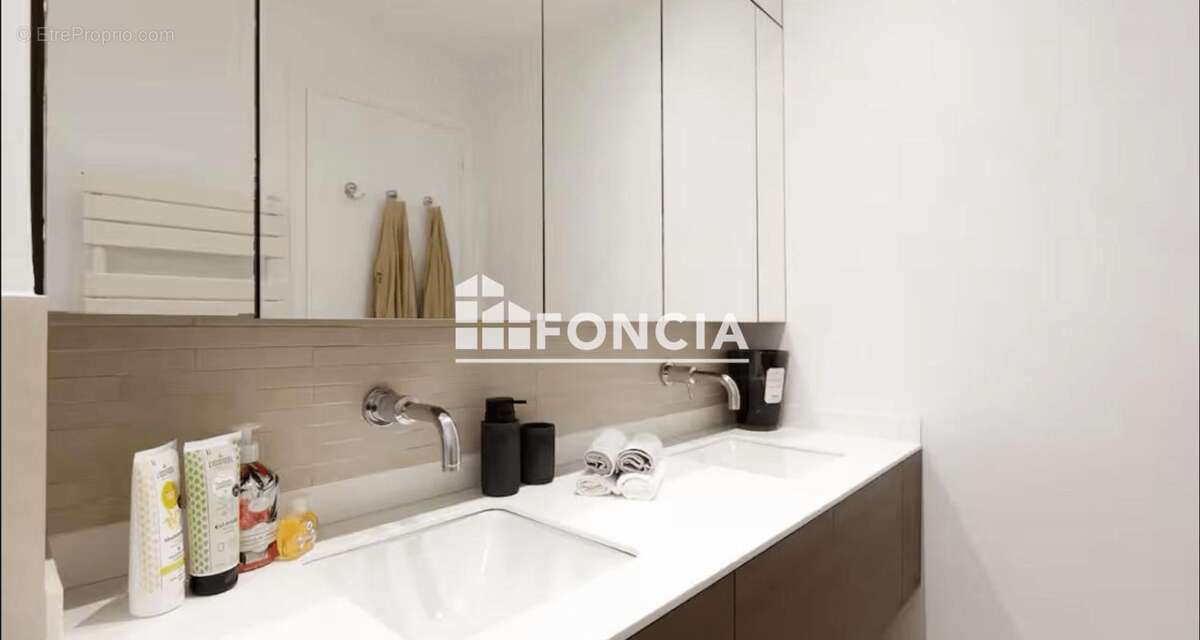 Appartement à LE CANNET