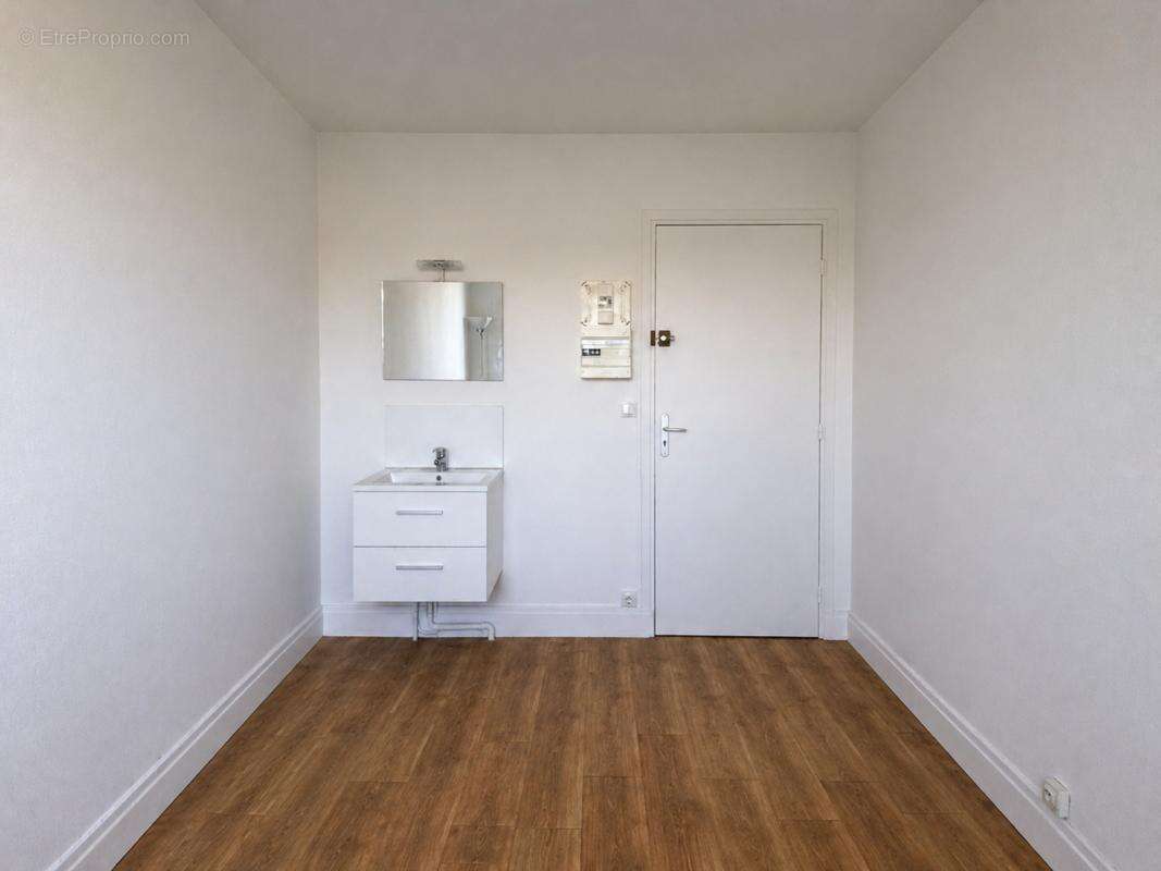 Appartement à VILLE-D'AVRAY
