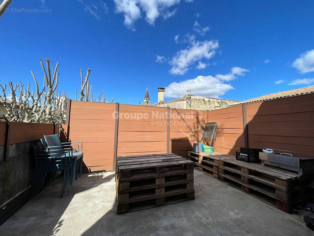 Appartement à LE CAILAR