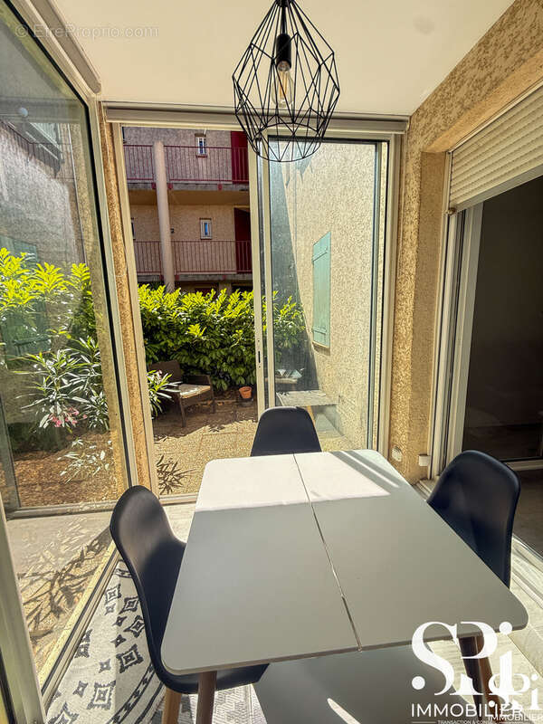 À VENDRE   Appartement T2 vendu meublé - Loggia + parking  -TAMARIS - photo 4