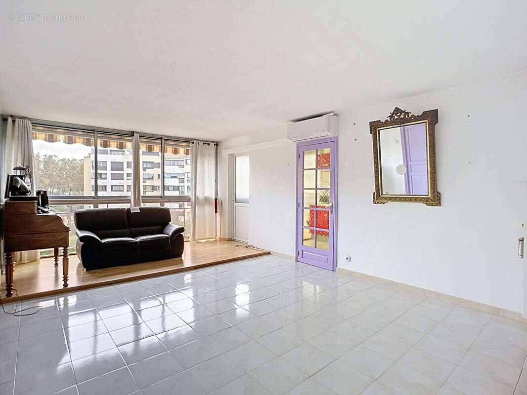 Appartement à FREJUS