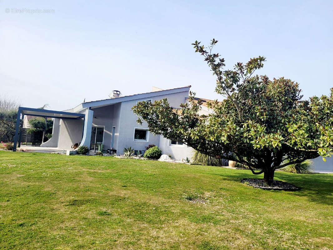 Maison à BOURG-DE-PEAGE