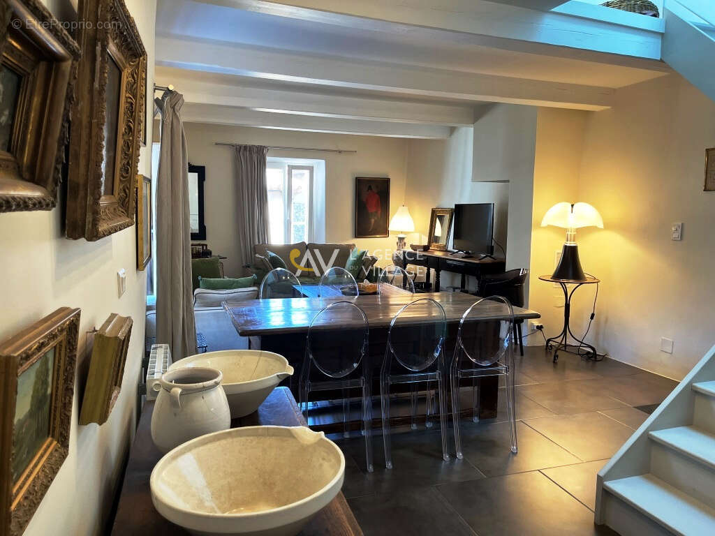 Maison à LA GARDE-FREINET