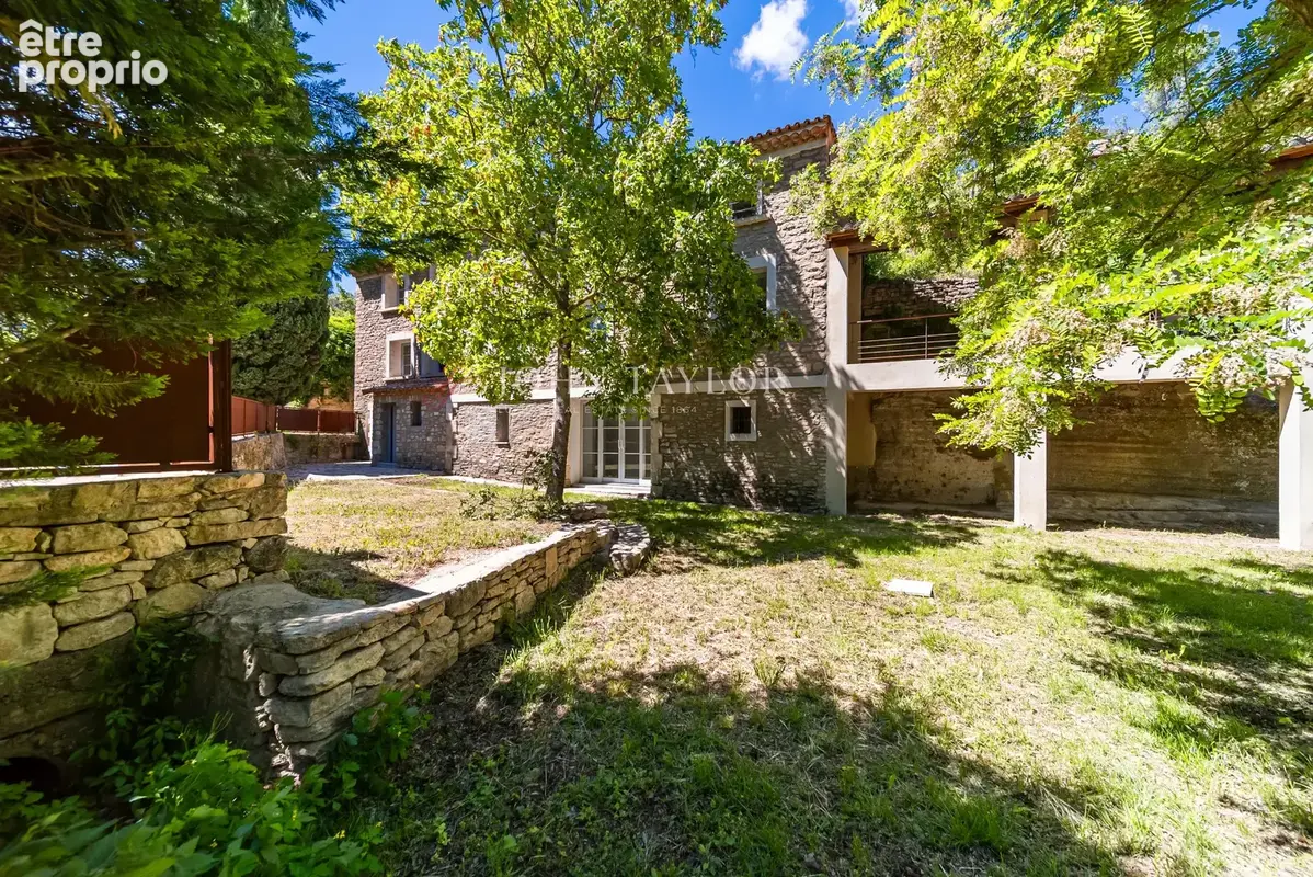 Maison à BONNIEUX
