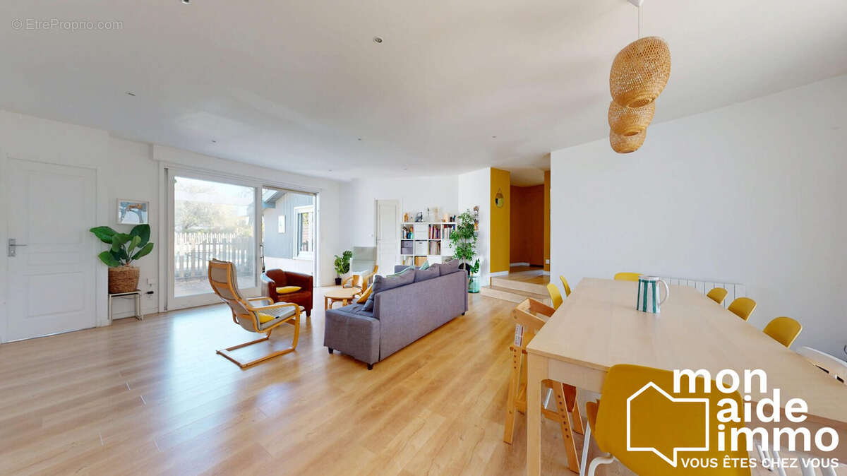 Maison à ARTIGUES-PRES-BORDEAUX