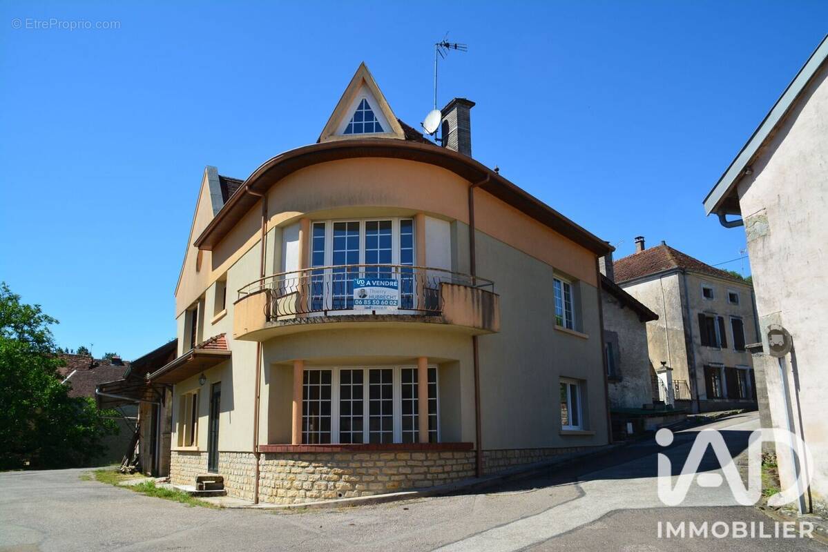 Photo 1 - Maison à ISCHES