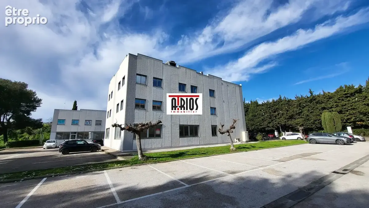 Commerce 600 m² à vendre à Six-Fours-Les-Plages (83140) - photo 7
