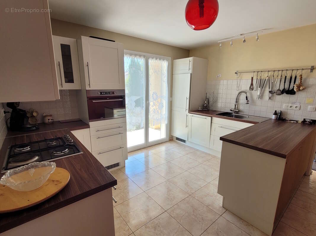 Maison à SAINT-GENIES-DE-FONTEDIT