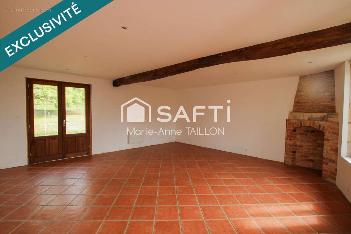 Maison 110 m² à Saint-Palais  - photo 4
