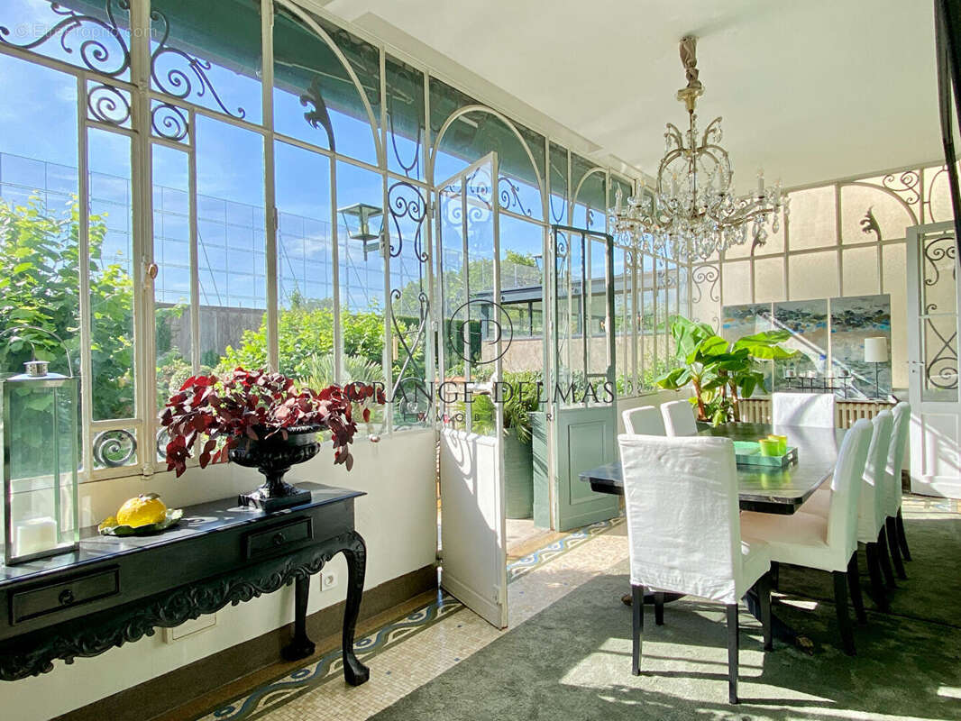 Maison en pierre avec garage, jardin et piscine - LESCURE - photo 2