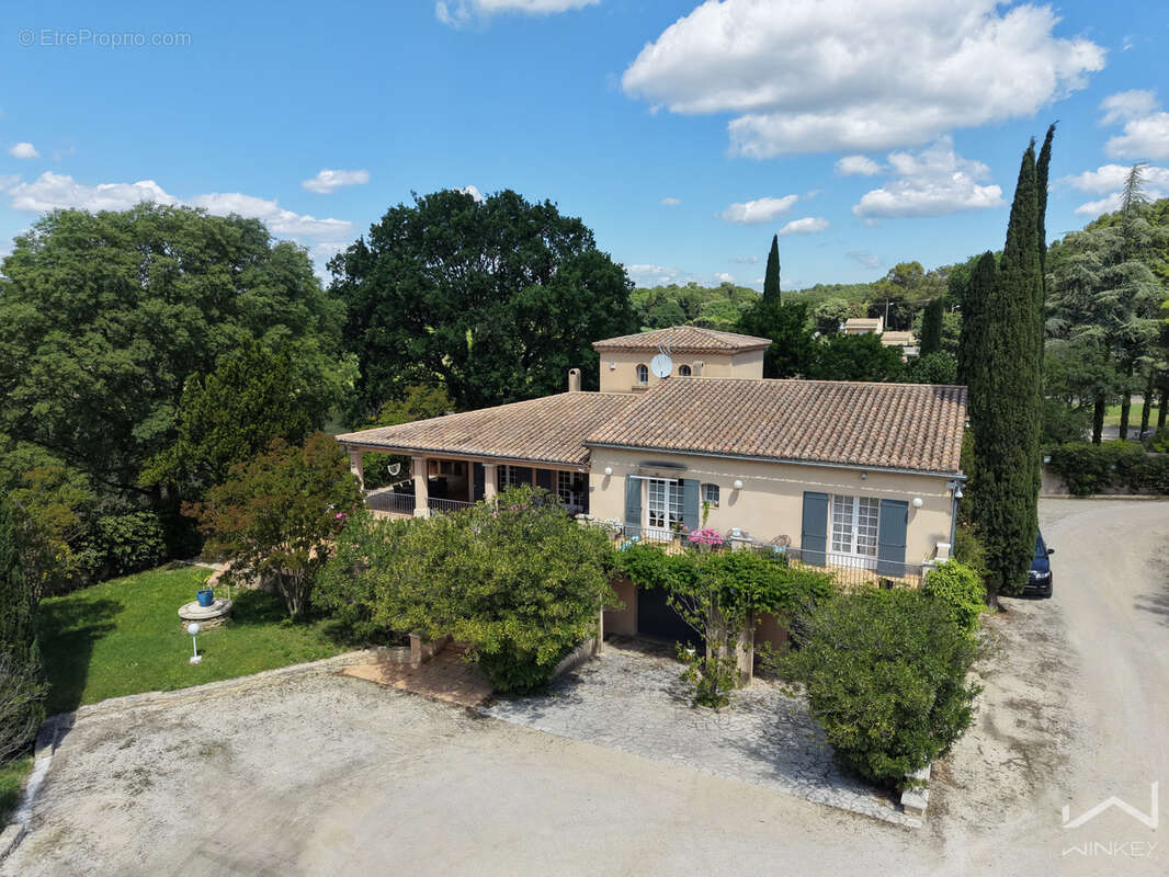 Maison à SUZE-LA-ROUSSE