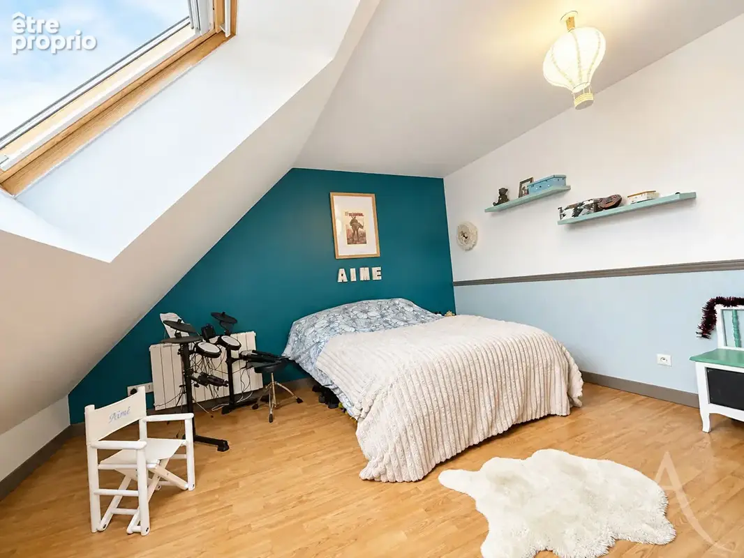 Maison d'exception 215 m² au sol - 4 chambres, dont une suite parentale avec balcon et piscine sur 1 200 m²215 m2 au sol - photo 7