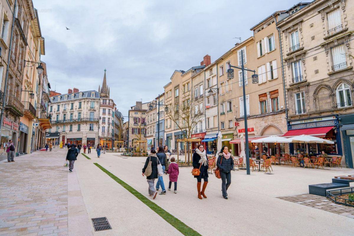 Commerce à LIMOGES